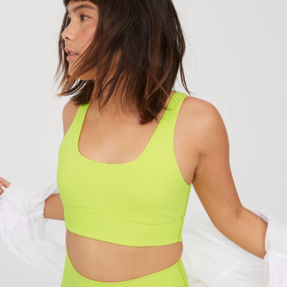 OFFLINE By Aerie Goals Rib Scoop Sports Bra in Lime Green